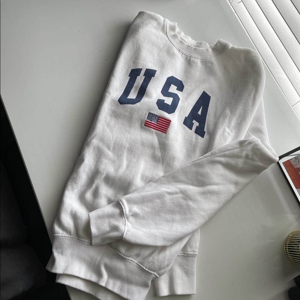 Brandy Melville USA Sweatshirt NWOT